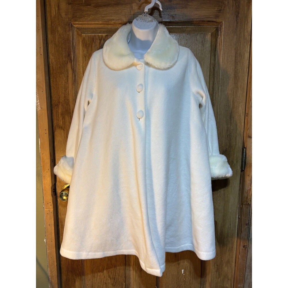 Girls Ladies White Fleece Cape Swing Coat  Size 12 Faux Fur Collar Cuffs READ